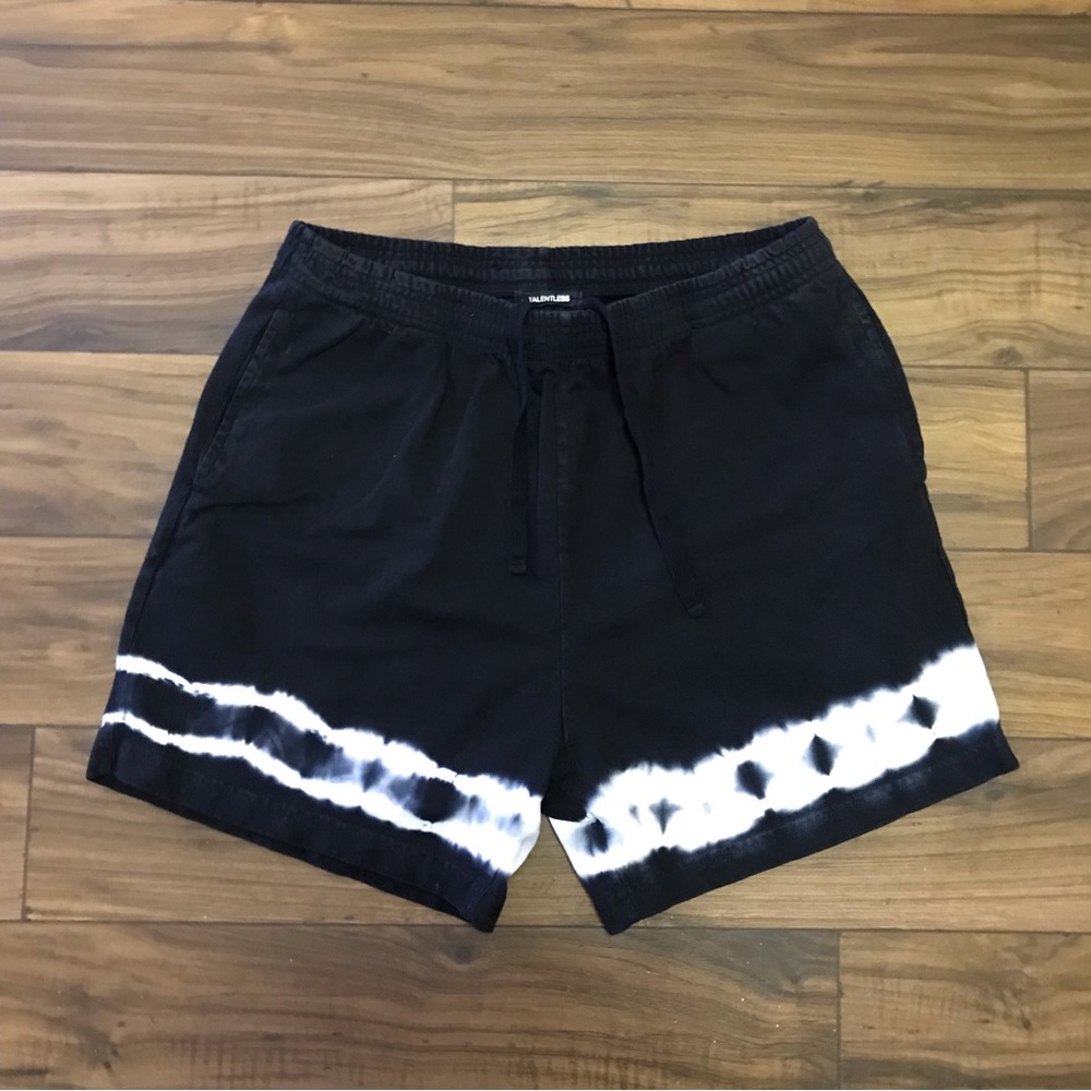 Talentless Black Mens Tie Dye Shorts 5” Sz XL Men’s 
(May A-1)